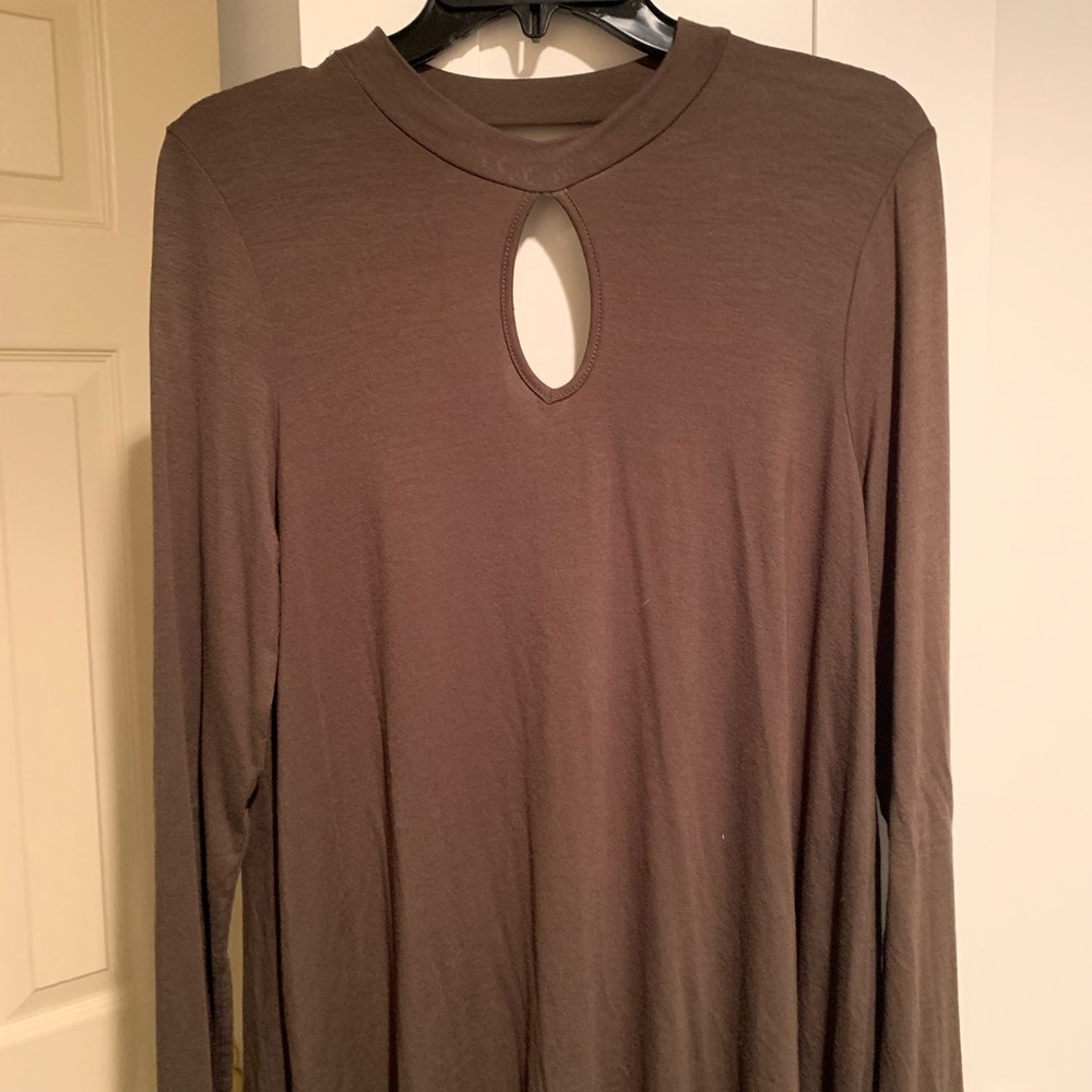 long sleeve knit dress with keyhole